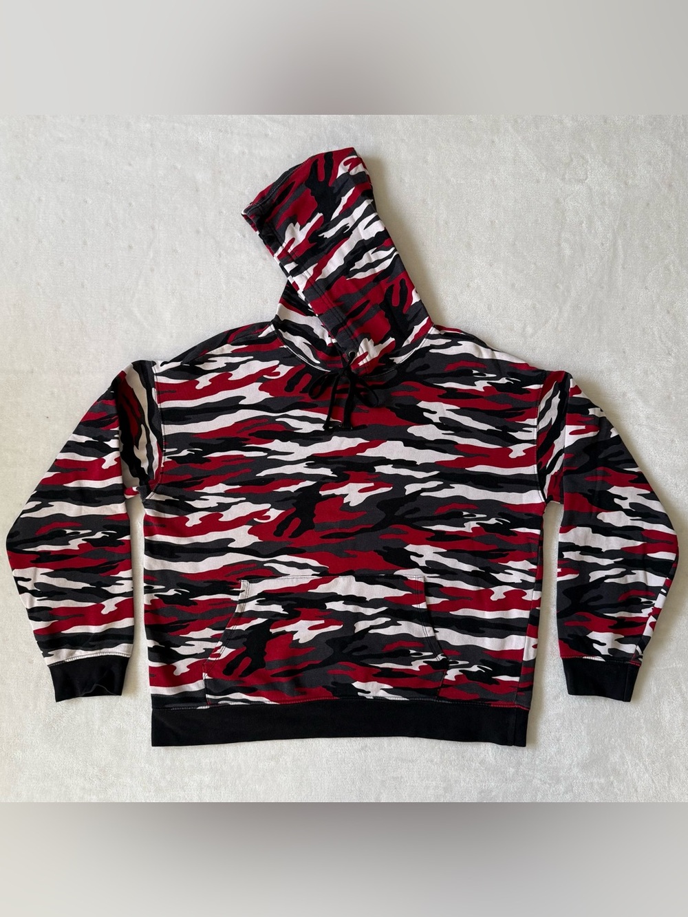 Camouflage Hoodie Red Black White Kangaroo Pocket Sweatshirt Streetwear Unisex - Picture 2 of 7
